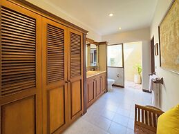 Villa Bugis Kayu Aya Seminyak