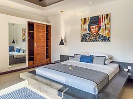 Villa Bugis Kayu Aya Seminyak