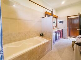 Villa Bugis Kayu Aya Seminyak