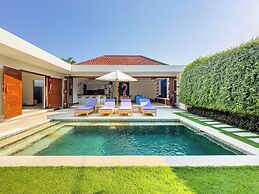 Villa Bugis Kayu Aya Seminyak