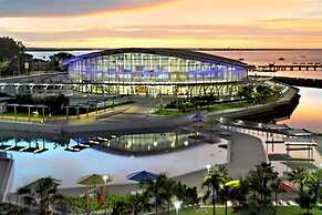 Majestic Manor Stylish Super Home Pool BBQ