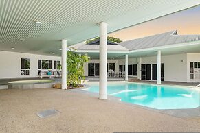 Majestic Manor Stylish Super Home Pool BBQ