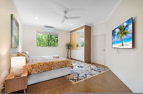 Majestic Manor Stylish Super Home Pool BBQ