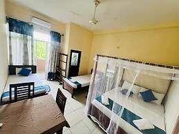 New golden bay resort Weligama