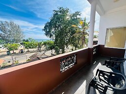 New golden bay resort Weligama