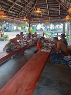 New golden bay resort Weligama