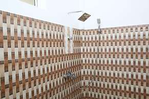 New golden bay resort Weligama