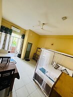 New golden bay resort Weligama