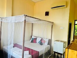 New golden bay resort Weligama