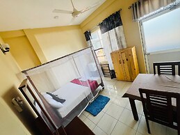 New golden bay resort Weligama