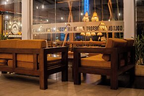 New golden bay resort Weligama