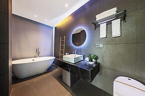 Zhang jiajie XMAN Valley Sunrise Resort