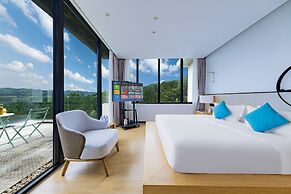 Zhang jiajie XMAN Valley Sunrise Resort