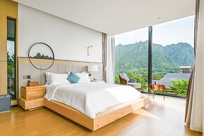 Zhang jiajie XMAN Valley Sunrise Resort