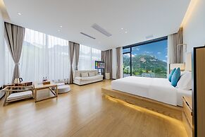 Zhang jiajie XMAN Valley Sunrise Resort