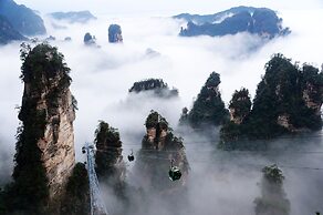 Zhang jiajie XMAN Valley Sunrise Resort
