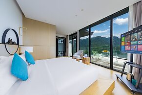 Zhang jiajie XMAN Valley Sunrise Resort