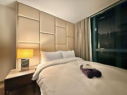 One Uptown Residence Near St Lukes