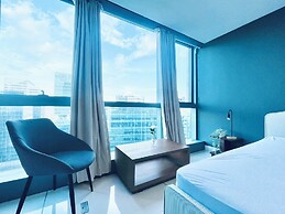 One Uptown Residence Near St Lukes