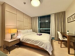 One Uptown Residence Near St Lukes