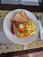 Shalakwe Hills-Inn Guesthouse