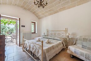 Tenuta Guarini Trulli On Selva Di Fasano