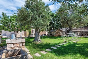 Tenuta Guarini Trulli On Selva Di Fasano