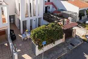 Private Villa With Wi-fi, Parking and air Conditioning