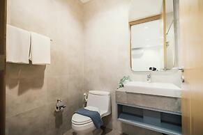 Sandbox beachfront villa2