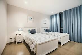 Sandbox beachfront villa2