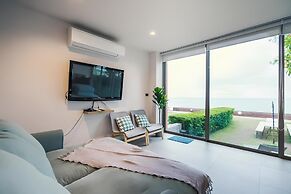 Sandbox beachfront villa2