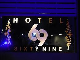 Hotel 69