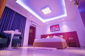 J60 Suites