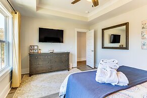 1 Mi to Beach: Family-friendly Hilton Head Retreat