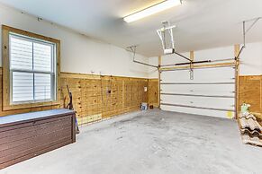 1 Mi to Beach: Family-friendly Hilton Head Retreat