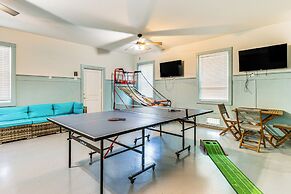 1 Mi to Beach: Family-friendly Hilton Head Retreat