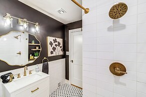 Tulsa Retreat w/ Backyard Oasis & Putting Green!