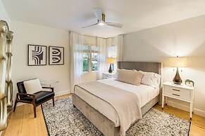 Tulsa Retreat w/ Backyard Oasis & Putting Green!