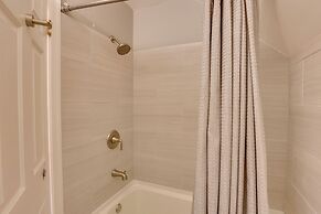 Annapolis Home Near Beach & Quiet Waters Park!