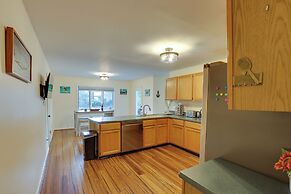 Annapolis Home Near Beach & Quiet Waters Park!