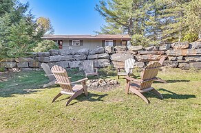 Cozy Mtn-view Chalet < 2 Mi to Windham Slopes