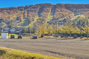Cozy Mtn-view Chalet < 2 Mi to Windham Slopes