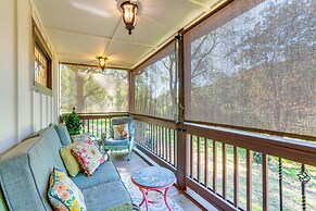 Historic Dahlonega Home w/ Wraparound Porch