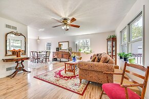 Private Deck: Berkeley Springs Getaway!