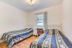 Private Deck: Berkeley Springs Getaway!