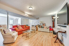 Private Deck: Berkeley Springs Getaway!