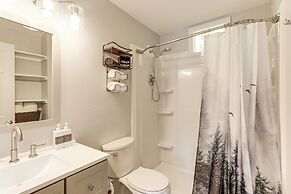 < 1 Mi to Dtwn: Pet-friendly Cabin in Murphy!