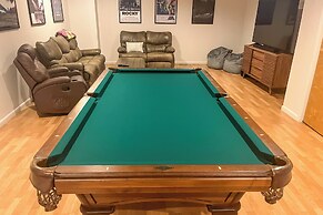 Group Getaway ~ 3 Mi to Bryson City!