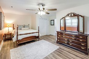 Small-town Charm & Local Dining: Home in Burgaw!