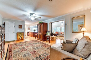 1 Mi to Dtwn: Home w/ Fire Pit & Deck in Hudson!